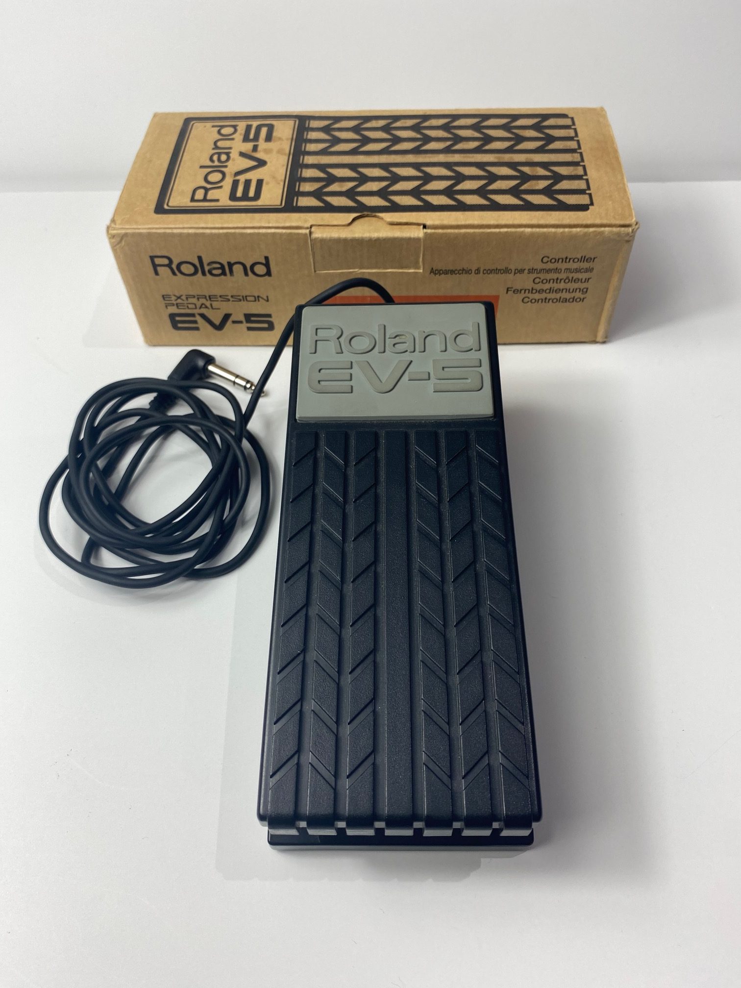 Roland EV-5 Expression Pedal – AME Music